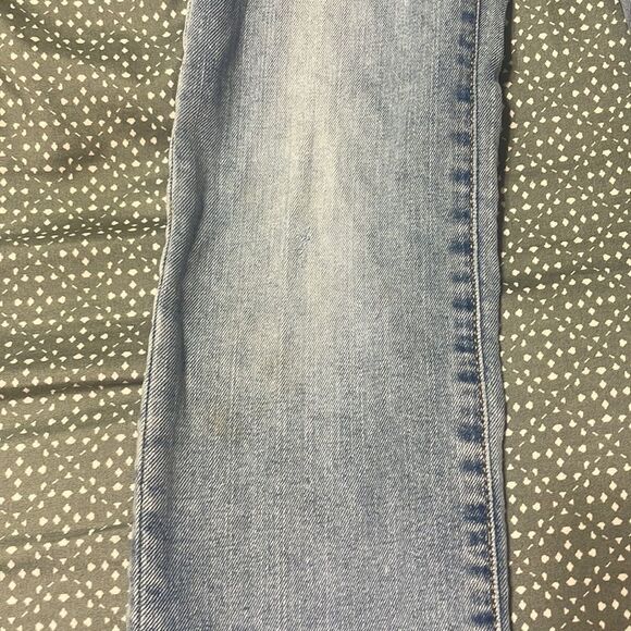 💙Old navy straight denim Jean size 5 with adjustable band inside💙 - Picture 3 of 9